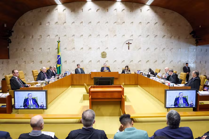 STF tem maioria para rejeitar pedidos de Bolsonaro para tirar Dino e Zanin de julgamento de denúncia da trama golpista STF tem maioria para rejeitar pedidos de Bolsonaro para tirar Dino e Zanin de julgamento de denúncia da trama golpista