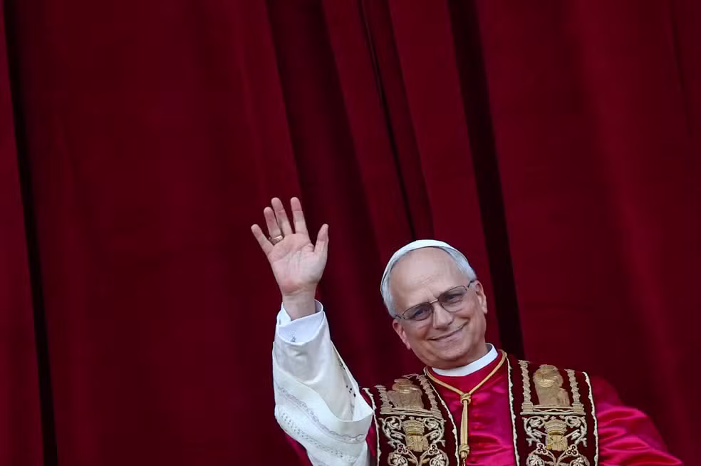 2025-05-08t193500z-1166060687-rc2tdeaglspb-rtrmadp-3-pope-succession-leo (1)
