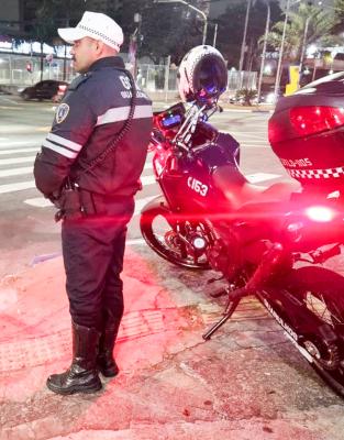 GCM de Guarulhos prende motorista sem habilitação por direção perigosa.jpeg