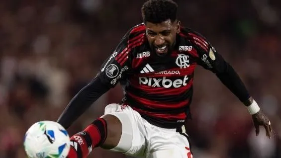 Emerson-Royal-ve-Palmeiras-favoecido-pela-arbitragem-no-classico-contra-o-Sao-Paulo-e1759755579942