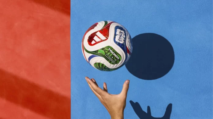 H24587-WC26_OMB_Global_Product_Mini_Ball_16X9-1355506