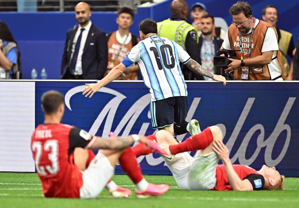 2026-06-22t191545z-455570715-up1em6m1hi8ox-rtrmadp-3-soccer-worldcup-arg-aut