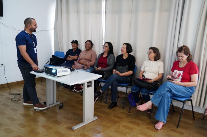 Oficina de APP de carro de aplicativo_ Casa da Mulher Vila Galvão_FabioNT_ (2).jpg_0