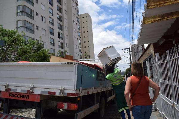 operação Cata-Tralha